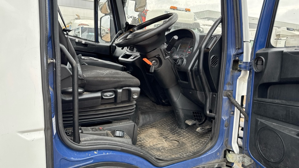 IVECO EUROCARGO 120E250 - Tractor unit: picture 5 IVECO EUROCARGO 120E250 - Tractor unit: picture 5