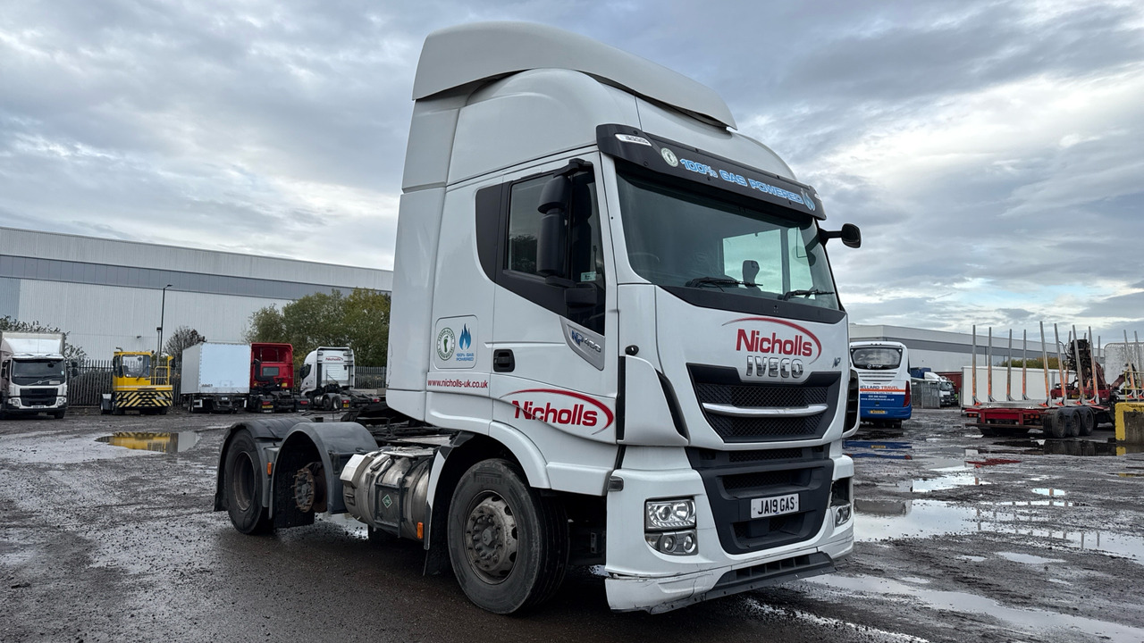 IVECO STRALIS NP 460 - Tractor unit: picture 2 IVECO STRALIS NP 460 - Tractor unit: picture 2