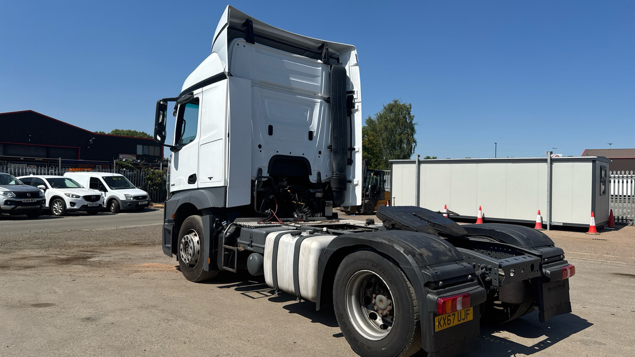 MERCEDES-BENZ ACTROS 1845 - Tractor unit: picture 3 MERCEDES-BENZ ACTROS 1845 - Tractor unit: picture 3