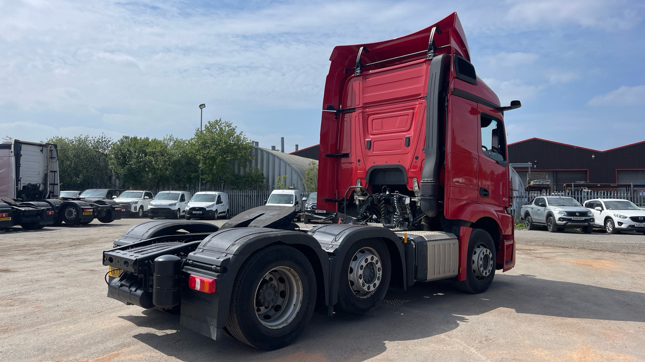 MERCEDES-BENZ ACTROS 2545 - Tractor unit: picture 4 MERCEDES-BENZ ACTROS 2545 - Tractor unit: picture 4