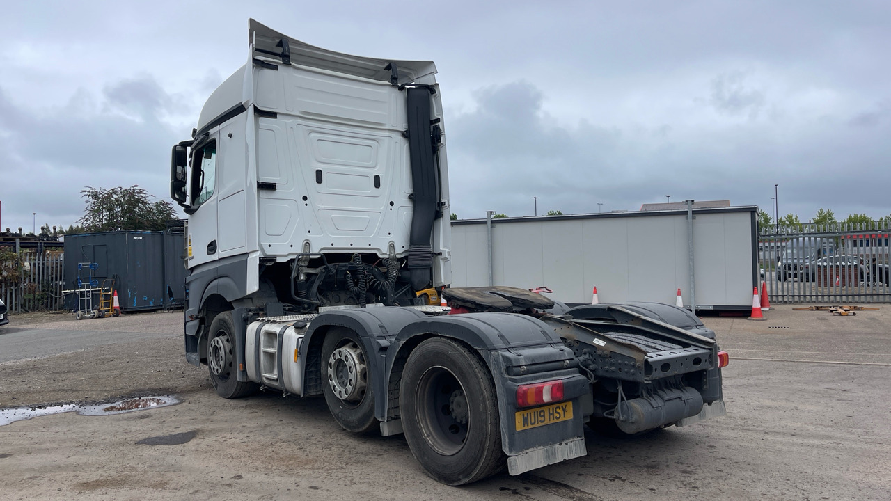 MERCEDES-BENZ ACTROS 2545 - Tractor unit: picture 3 MERCEDES-BENZ ACTROS 2545 - Tractor unit: picture 3