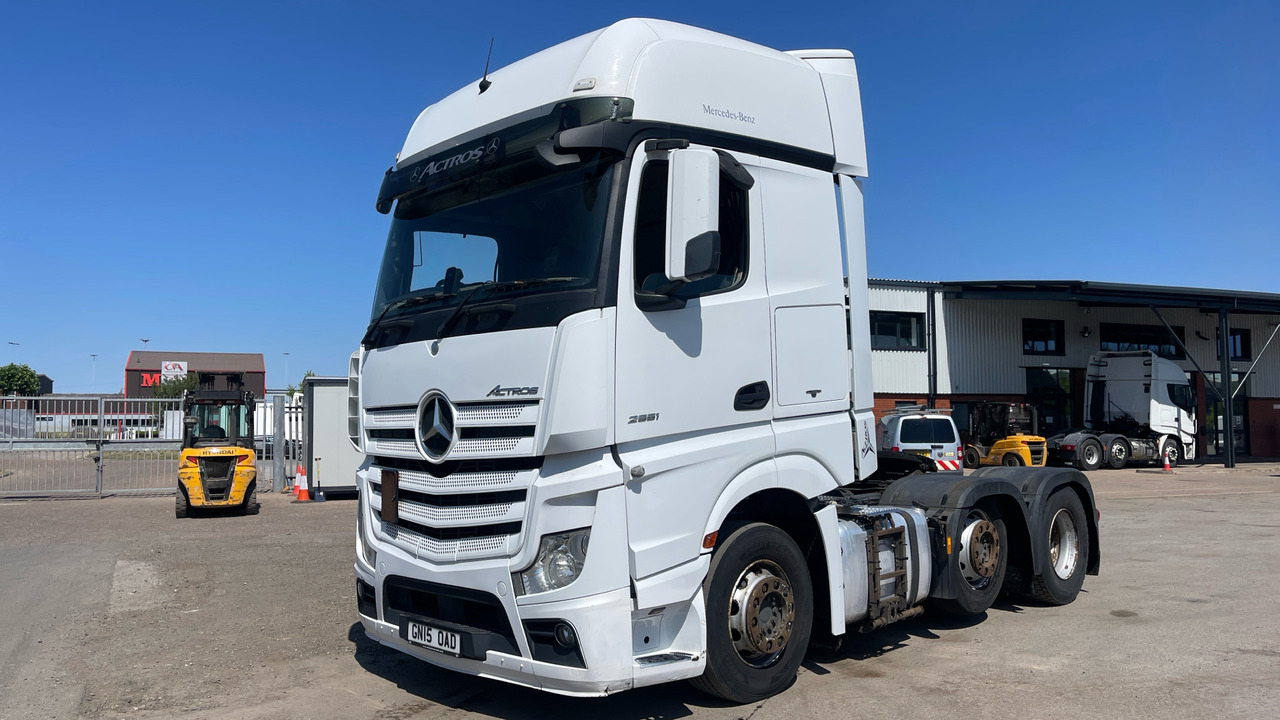 MERCEDES-BENZ ACTROS 2551 - Tractor unit: picture 2 MERCEDES-BENZ ACTROS 2551 - Tractor unit: picture 2