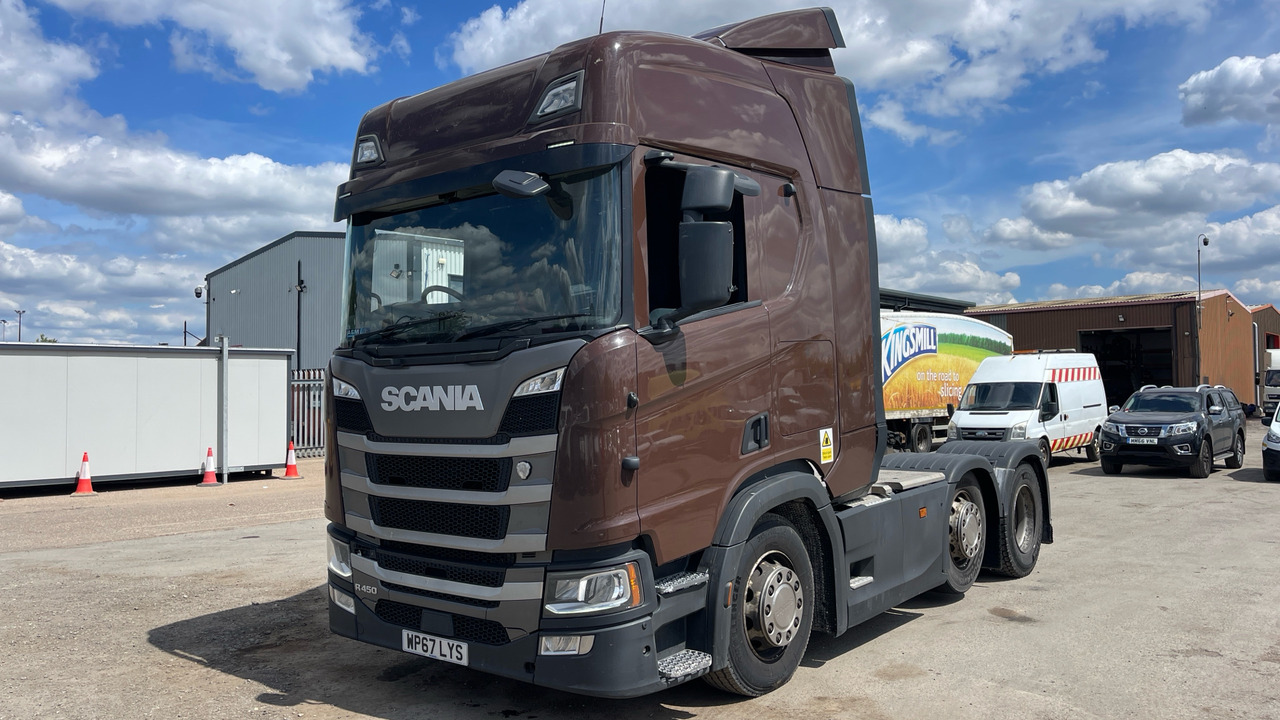 SCANIA R 450 - Tractor unit: picture 2 SCANIA R 450 - Tractor unit: picture 2