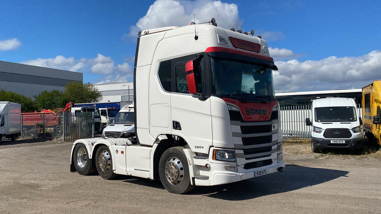 SCANIA R 580 - Tractor unit: picture 1 SCANIA R 580 - Tractor unit: picture 1