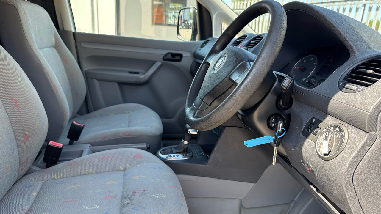 VOLKSWAGEN CADDY C20 1.9 TDI PD 104PS - Small van: picture 5 VOLKSWAGEN CADDY C20 1.9 TDI PD 104PS - Small van: picture 5
