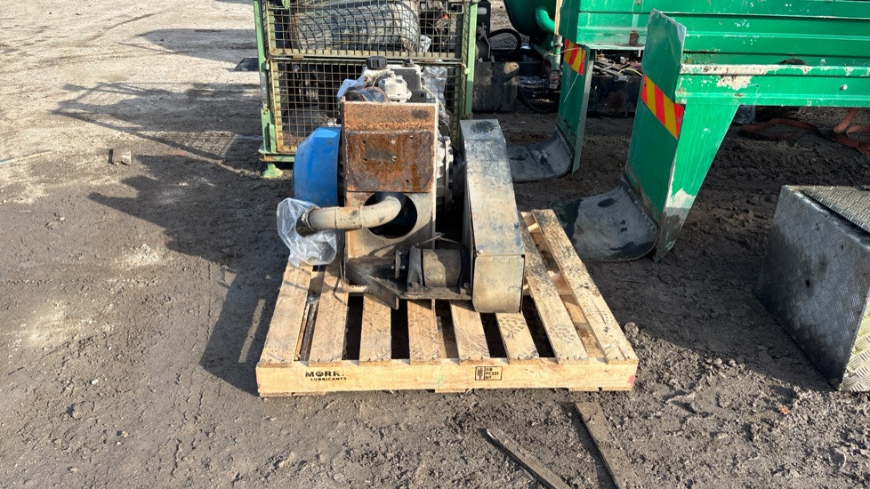 WHALE HIGH VOLUME JET VAC TANK - Construction equipment: picture 4 WHALE HIGH VOLUME JET VAC TANK - Construction equipment: picture 4