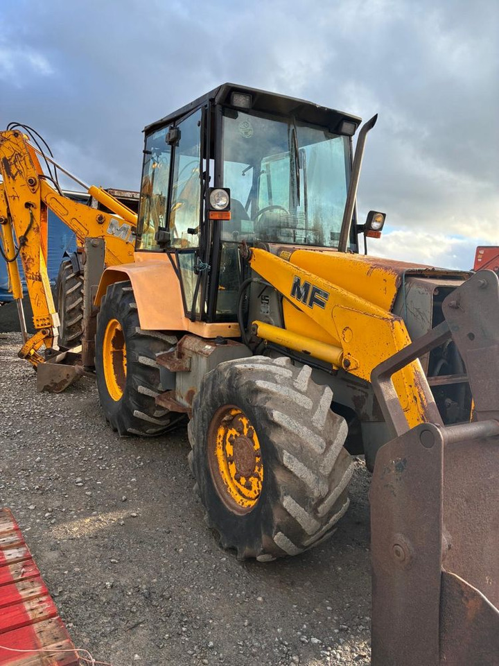 Koparko ładowarka massey ferguson MF 860 Teleskop 4 łyzki 4x4 Fermec - Backhoe loader: picture 1 Koparko ładowarka massey ferguson MF 860 Teleskop 4 łyzki 4x4 Fermec - Backhoe loader: picture 1