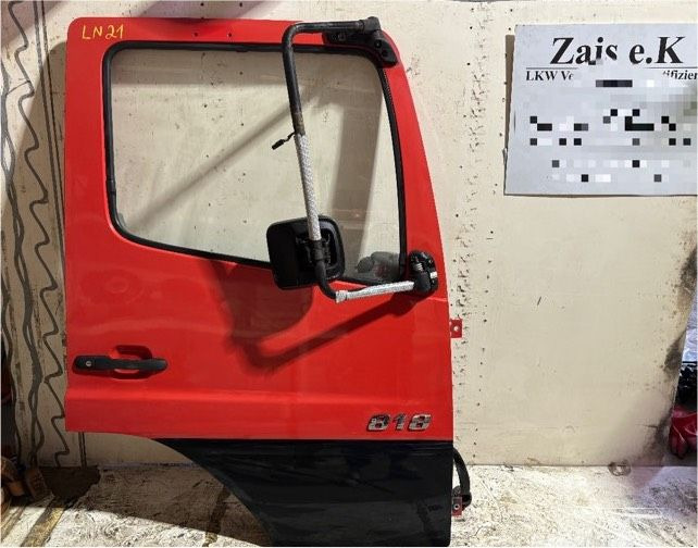 Atego Beifahrertür,rot,Innenverkleidung LN 21 - Door and parts for Truck: picture 1 Atego Beifahrertür,rot,Innenverkleidung LN 21 - Door and parts for Truck: picture 1