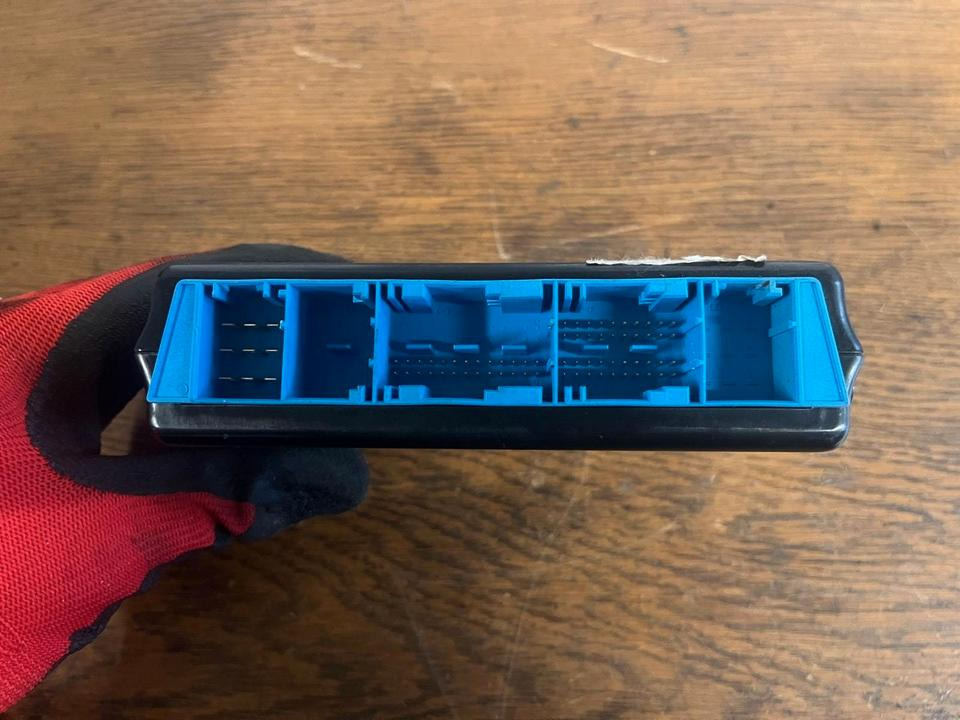 IVECO Continental EM-L Steuergerät 504230342 - ECU: picture 4 IVECO Continental EM-L Steuergerät 504230342 - ECU: picture 4