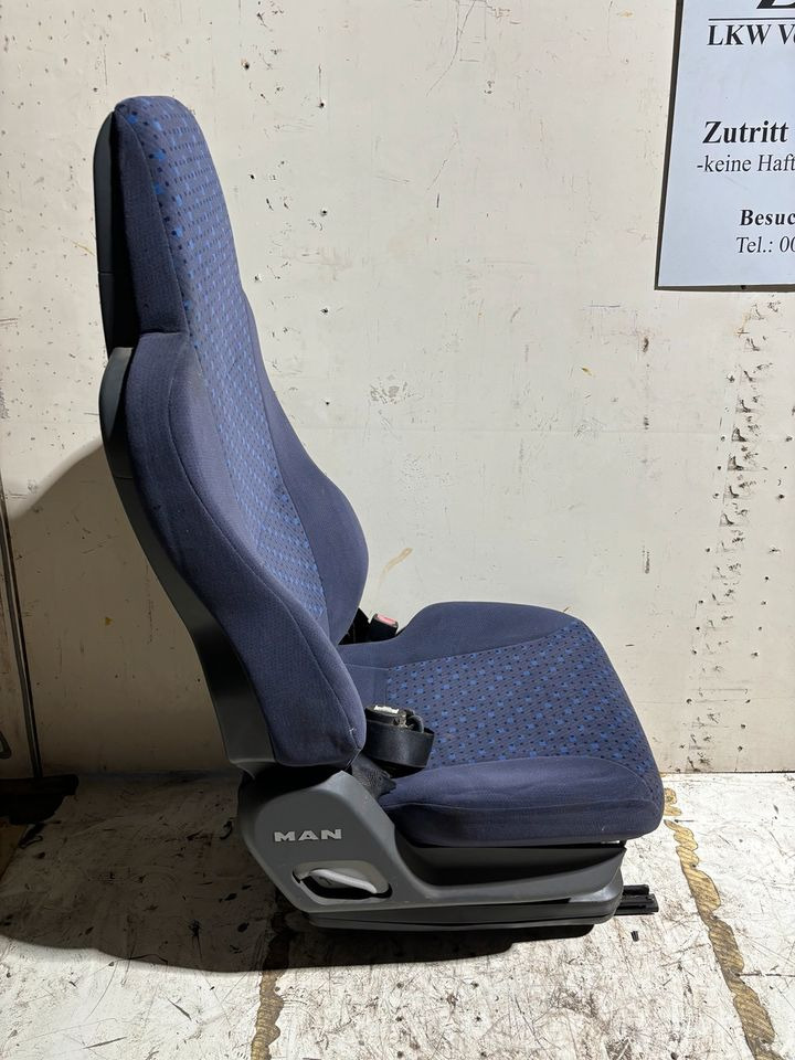 MAN TGA Beifahrersitz - Seat for Truck: picture 2 MAN TGA Beifahrersitz - Seat for Truck: picture 2