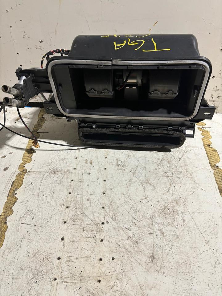 MAN TGA Innenraum Gebläse/Heizung 81.61900.6395 - Fan for Truck: picture 2 MAN TGA Innenraum Gebläse/Heizung 81.61900.6395 - Fan for Truck: picture 2