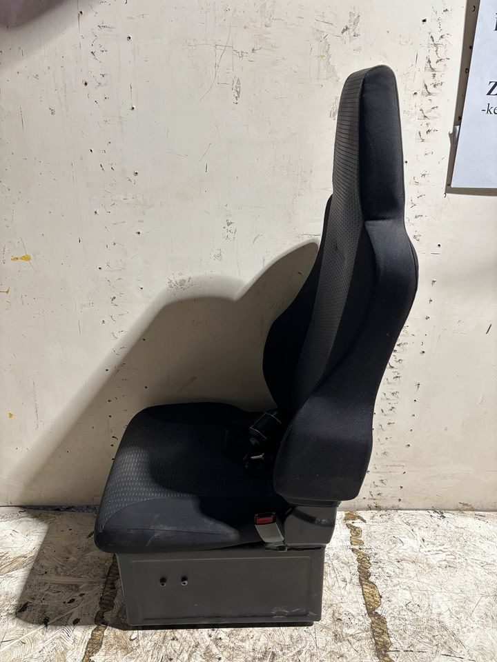 MAN TGL Beifahrersitz Euro 5/6 - Seat for Truck: picture 3 MAN TGL Beifahrersitz Euro 5/6 - Seat for Truck: picture 3