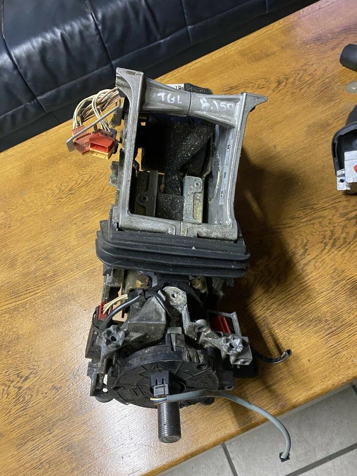 MAN TGL Lenksäule Lenkung mit Zündschloss & Schlüssel - Steering column for Truck: picture 2 MAN TGL Lenksäule Lenkung mit Zündschloss & Schlüssel - Steering column for Truck: picture 2