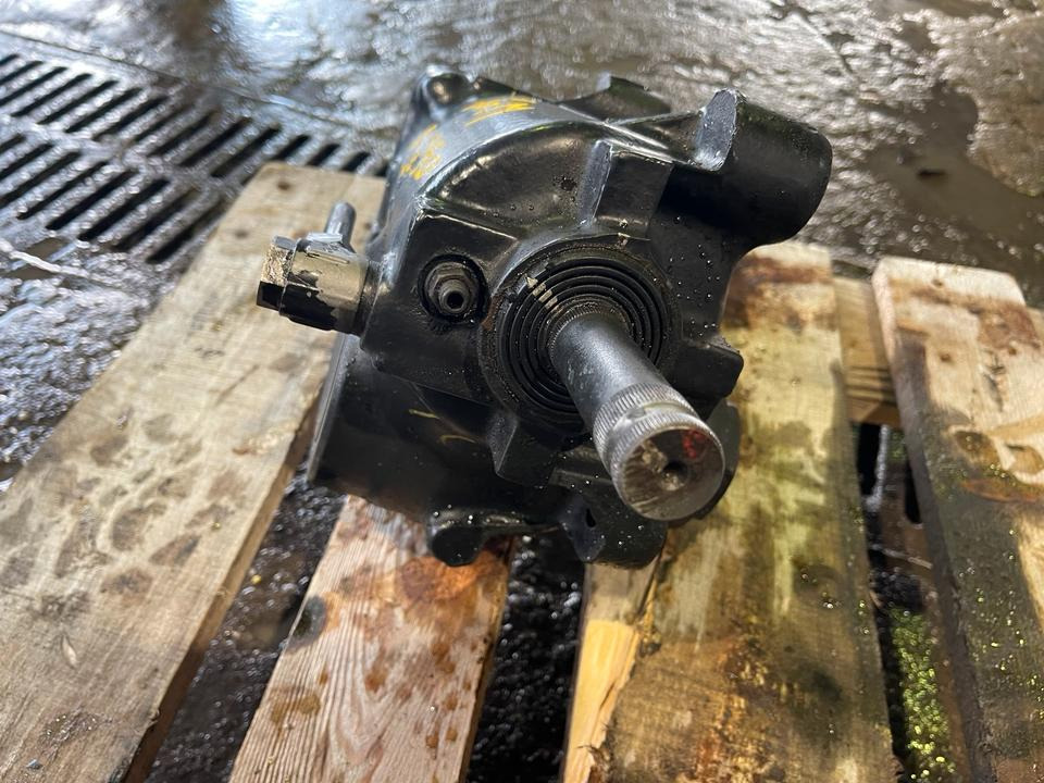 MAN TGM Lenkung Lenkgetriebe ZF - Steering gear for Truck: picture 5 MAN TGM Lenkung Lenkgetriebe ZF - Steering gear for Truck: picture 5