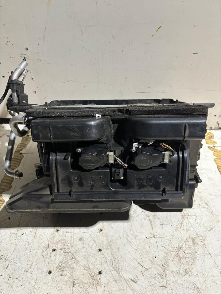 MAN TGX/TGS Innenraum Gebläse/Heizung 81.61900.6400 - Fan for Truck: picture 5 MAN TGX/TGS Innenraum Gebläse/Heizung 81.61900.6400 - Fan for Truck: picture 5