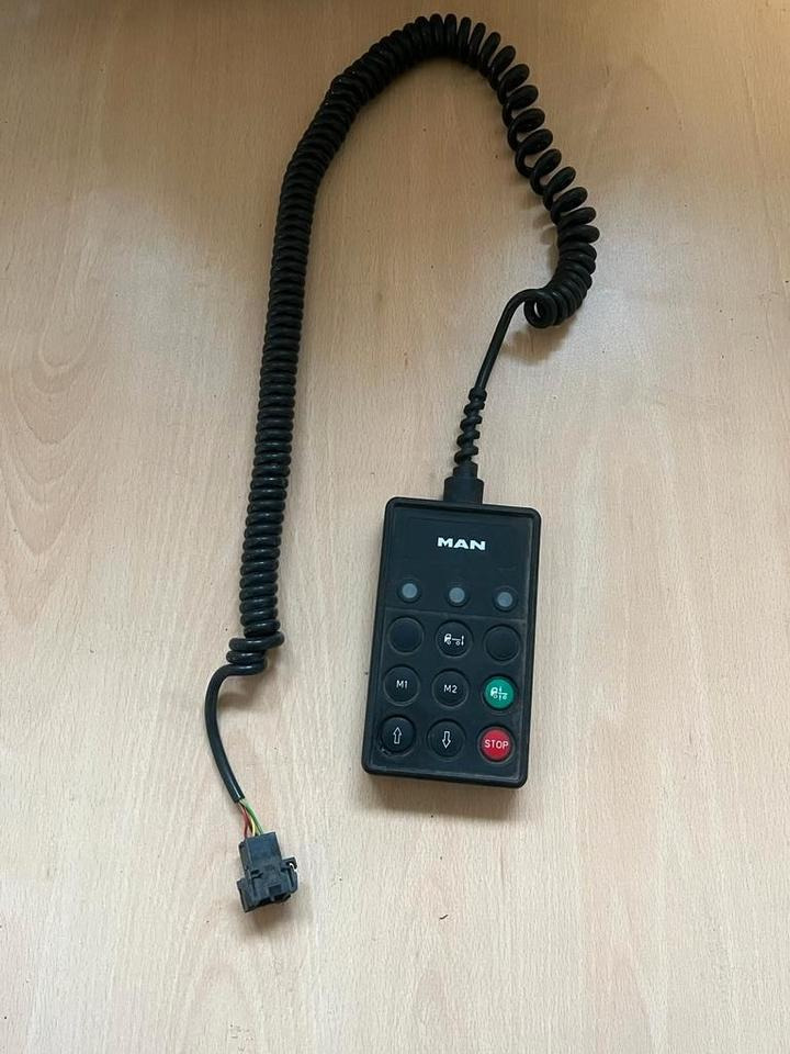 MAN WABCO Bediengerät Fernbedienung Luftfederung 4460561380 - Air suspension for Truck: picture 1 MAN WABCO Bediengerät Fernbedienung Luftfederung 4460561380 - Air suspension for Truck: picture 1