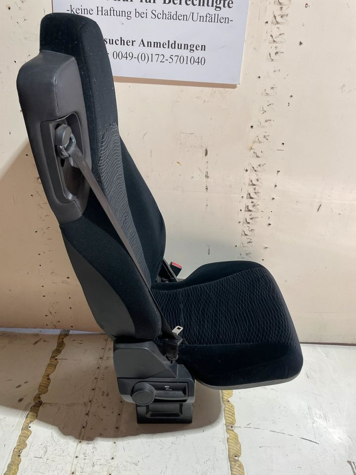 Mercedes Actros MP4 Beifahrersitz A9609103703 - Seat for Truck: picture 3 Mercedes Actros MP4 Beifahrersitz A9609103703 - Seat for Truck: picture 3