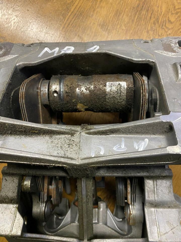 Mercedes Actros MP4 Lenksäule Lenkung - Steering column for Truck: picture 4 Mercedes Actros MP4 Lenksäule Lenkung - Steering column for Truck: picture 4