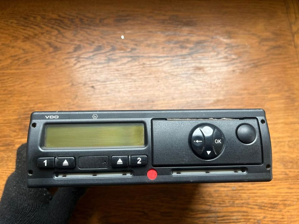 Mercedes Actros MP4 Tachograph A0024463633 - Tachograph for Truck: picture 1 Mercedes Actros MP4 Tachograph A0024463633 - Tachograph for Truck: picture 1