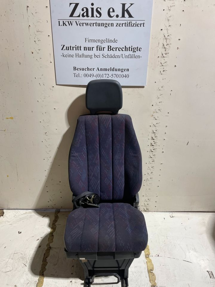 Mercedes Atego 1 Beifahrersitz - Seat for Truck: picture 1 Mercedes Atego 1 Beifahrersitz - Seat for Truck: picture 1