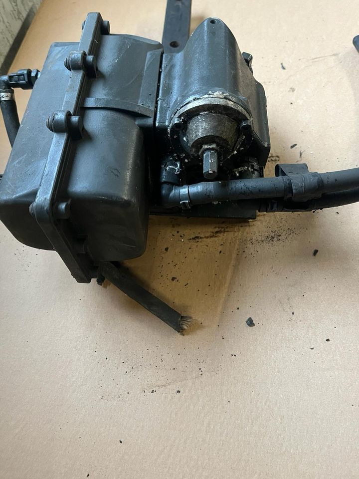 Mercedes-Benz Actros Atego EU4 EU5 AdBlue Pumpe A0001400478 - Fuel pump for Truck: picture 4 Mercedes-Benz Actros Atego EU4 EU5 AdBlue Pumpe A0001400478 - Fuel pump for Truck: picture 4
