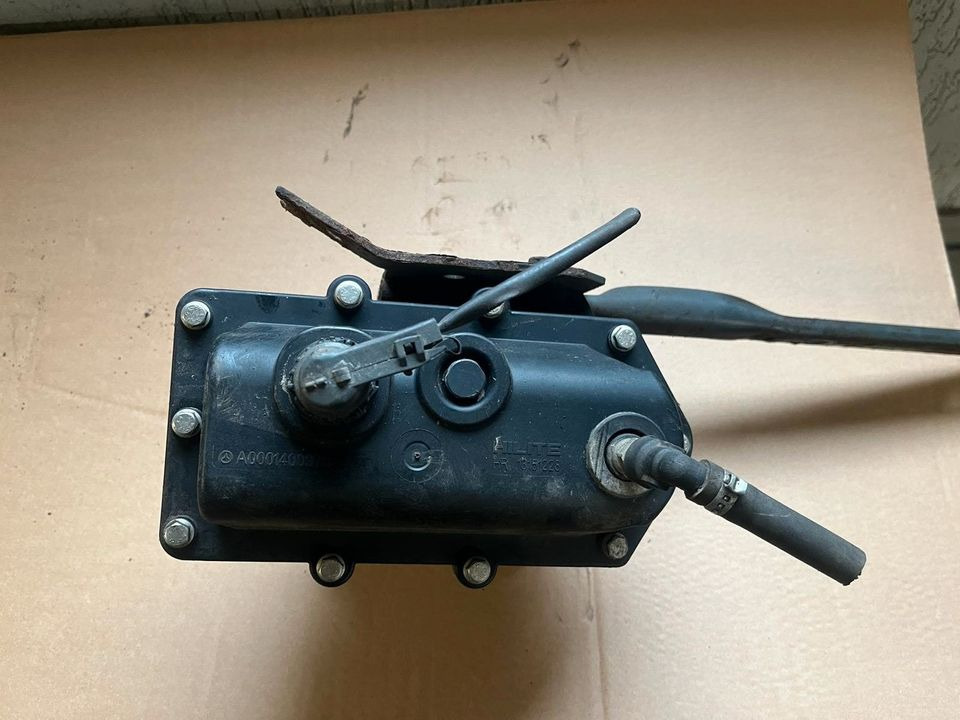 Mercedes-Benz Actros Atego EU4 EU5 AdBlue Pumpe A0001400978 - Fuel pump for Truck: picture 3 Mercedes-Benz Actros Atego EU4 EU5 AdBlue Pumpe A0001400978 - Fuel pump for Truck: picture 3