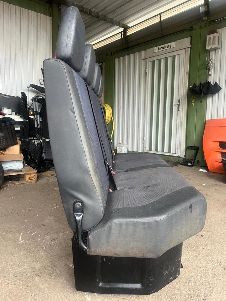Mercedes Sprinter 4er-Sitzbank Hinten - Seat for Truck: picture 5 Mercedes Sprinter 4er-Sitzbank Hinten - Seat for Truck: picture 5