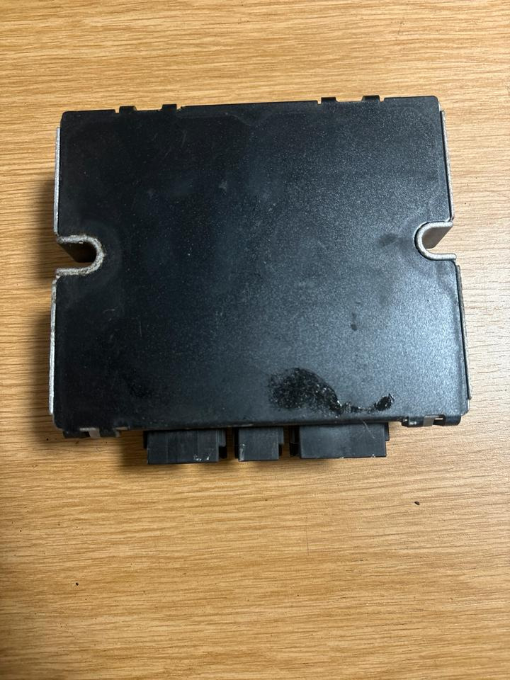 Renault FCU H 24V Beleuchtungssteuergerät 7420753000 - ECU for Truck: picture 2 Renault FCU H 24V Beleuchtungssteuergerät 7420753000 - ECU for Truck: picture 2