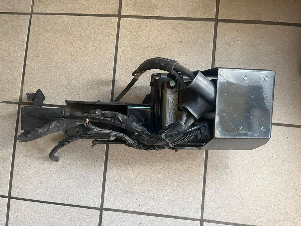 MAN TGX EU6 AdBlue Pumpe 811540361460AA - Spare parts: picture 1 MAN TGX EU6 AdBlue Pumpe 811540361460AA - Spare parts: picture 1