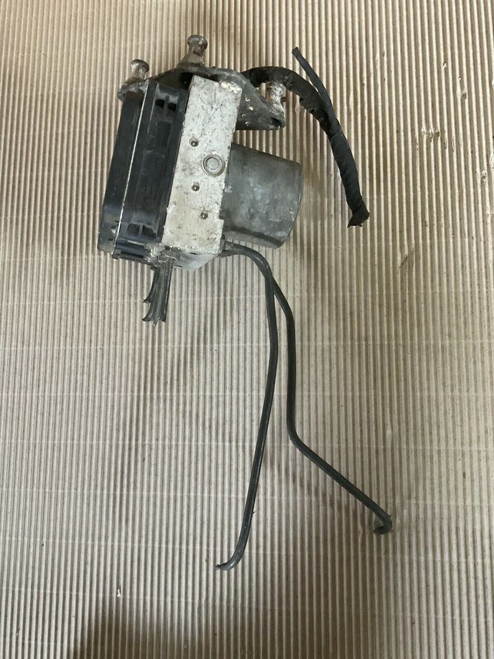 Sprinter W 906 ABS Modul Hydraulikblock A0014467989 - Hydraulics for Truck: picture 2 Sprinter W 906 ABS Modul Hydraulikblock A0014467989 - Hydraulics for Truck: picture 2