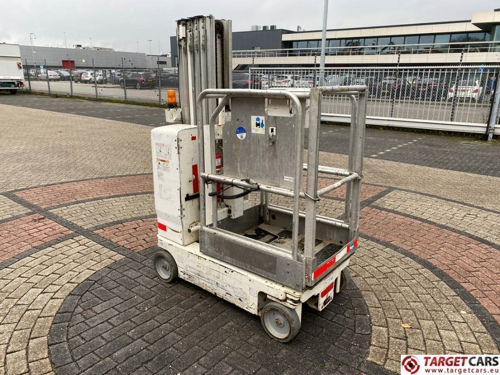Genie GR-20 RunAbout Electric Vertical Mast Lift 802cm - Vertical mast lift: picture 2 Genie GR-20 RunAbout Electric Vertical Mast Lift 802cm - Vertical mast lift: picture 2