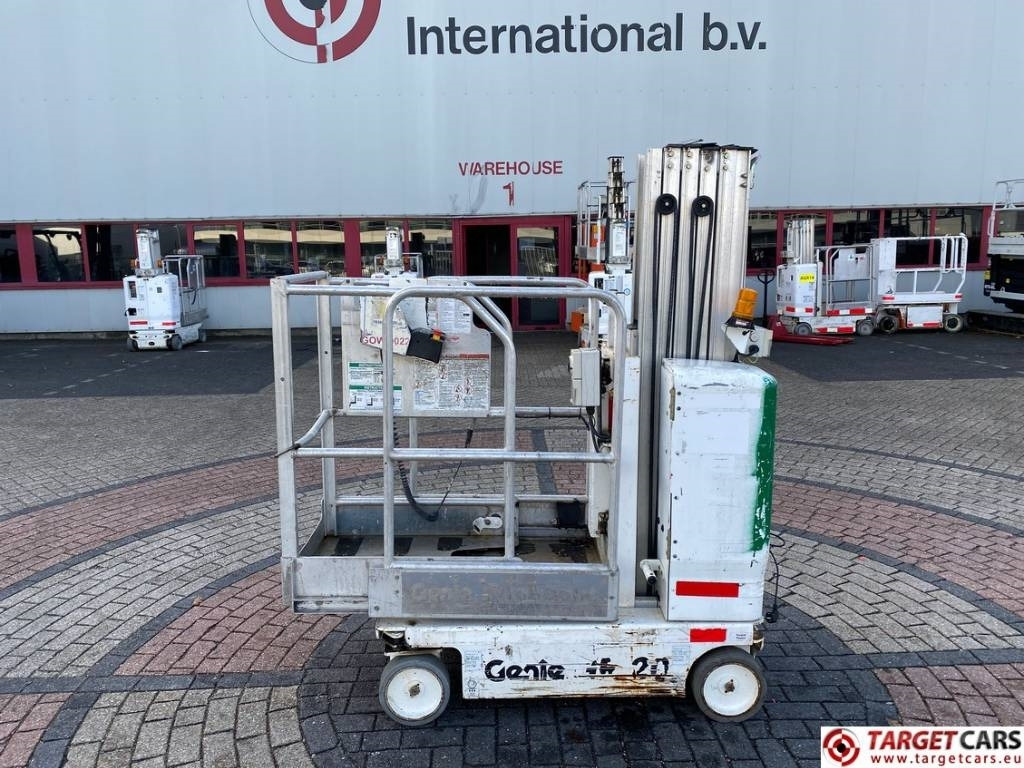 Genie GR-20 RunAbout Electric Vertical Mast Lift 802cm - Vertical mast lift: picture 5 Genie GR-20 RunAbout Electric Vertical Mast Lift 802cm - Vertical mast lift: picture 5