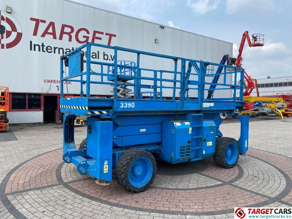 Genie GS-3390RT Diesel 4x4 Scissor Work Lift 1206cm - Scissor lift: picture 1 Genie GS-3390RT Diesel 4x4 Scissor Work Lift 1206cm - Scissor lift: picture 1