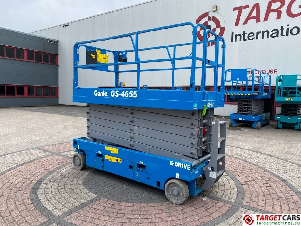 Genie GS-4655 Electric E-Drive Scissor Work Lift 1595cm - Scissor lift: picture 4 Genie GS-4655 Electric E-Drive Scissor Work Lift 1595cm - Scissor lift: picture 4