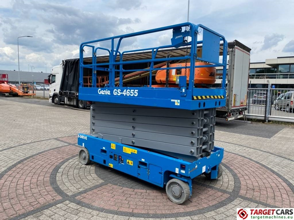 Genie GS-4655 Electric E-Drive Scissor Work Lift 1595cm - Scissor lift: picture 2 Genie GS-4655 Electric E-Drive Scissor Work Lift 1595cm - Scissor lift: picture 2