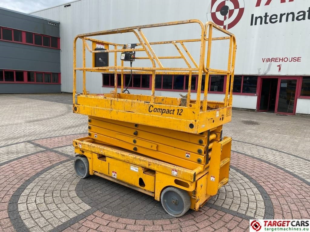 Haulotte Compact 12 Electric Scissor Work Lift 1200cm - Scissor lift: picture 4 Haulotte Compact 12 Electric Scissor Work Lift 1200cm - Scissor lift: picture 4
