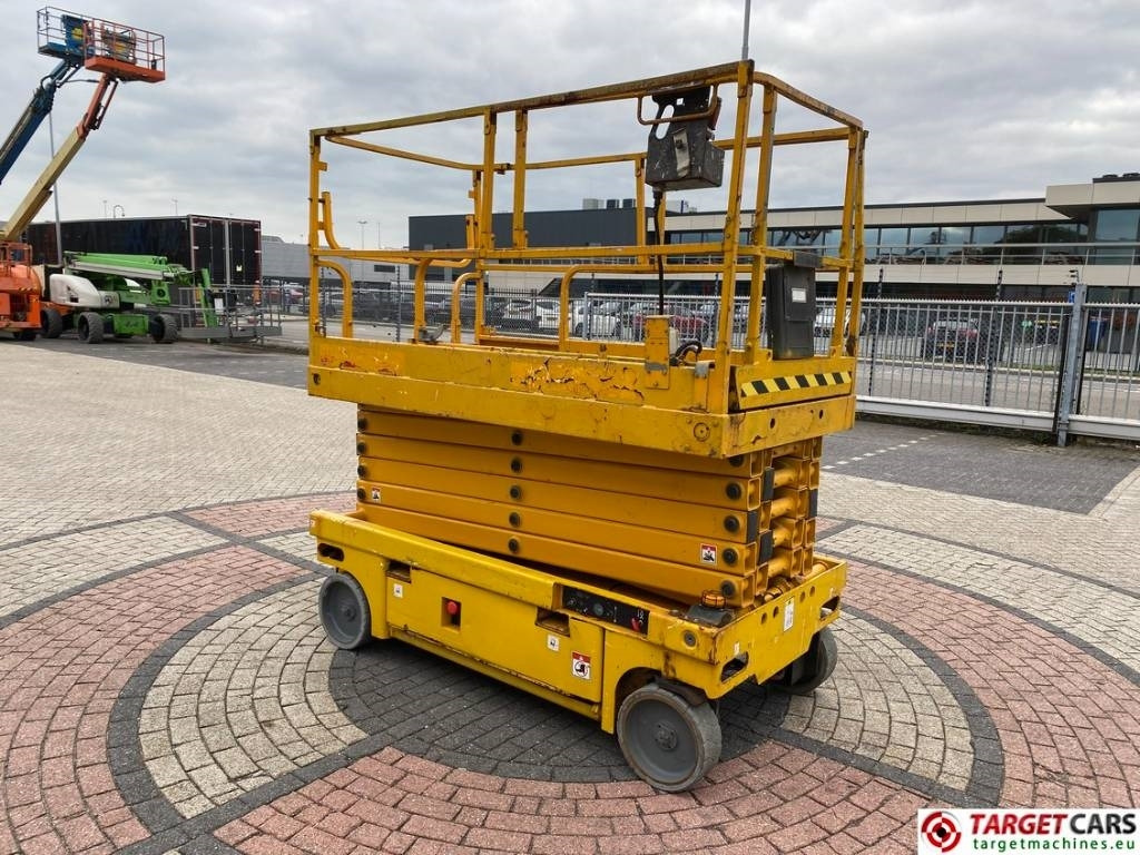 Haulotte Compact 14 Electric Scissor Work Lift 1385cm - Scissor lift: picture 2 Haulotte Compact 14 Electric Scissor Work Lift 1385cm - Scissor lift: picture 2