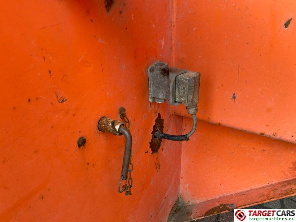 Leasing of Holland Lift T210DL25 4WD Diesel T-210DL25 Scissor WorkLift 23M  Holland Lift T210DL25 4WD Diesel T-210DL25 Scissor WorkLift 23M: picture 28