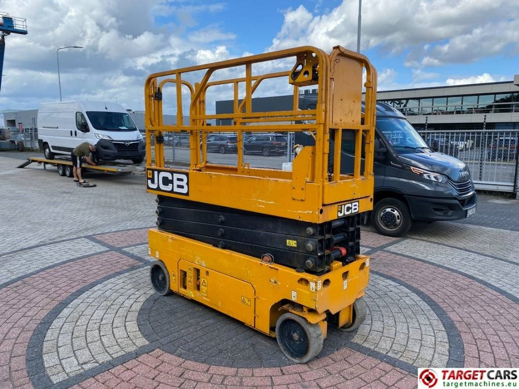 JCB S2632E Electric Scissor Work Lift 1010cm - Scissor lift: picture 2 JCB S2632E Electric Scissor Work Lift 1010cm - Scissor lift: picture 2