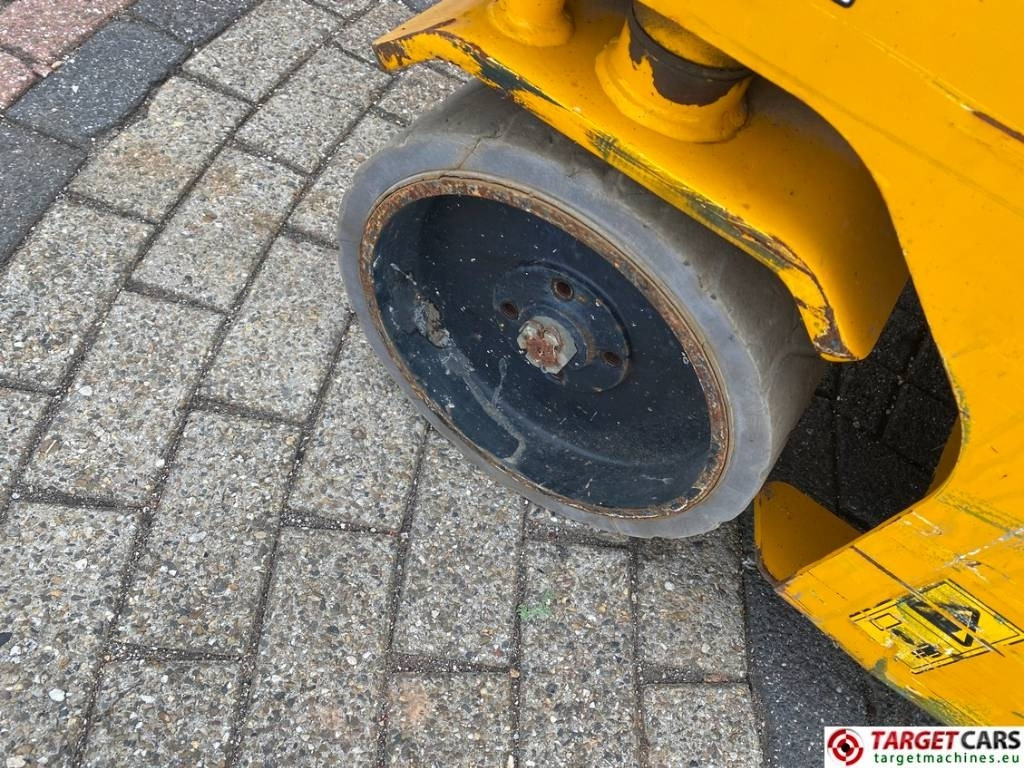 Leasing of JCB S4550E Electric Scissor Work Lift 1580cm  JCB S4550E Electric Scissor Work Lift 1580cm: picture 16