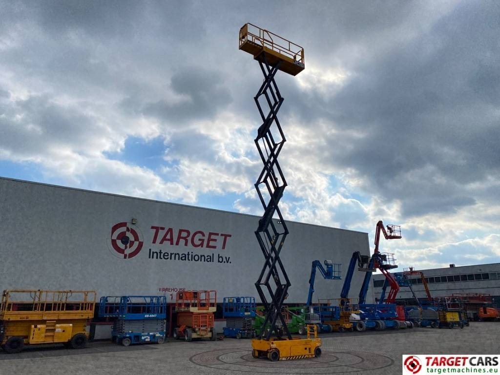 Leasing of JCB S4550E Electric Scissor Work Lift 1580cm  JCB S4550E Electric Scissor Work Lift 1580cm: picture 6