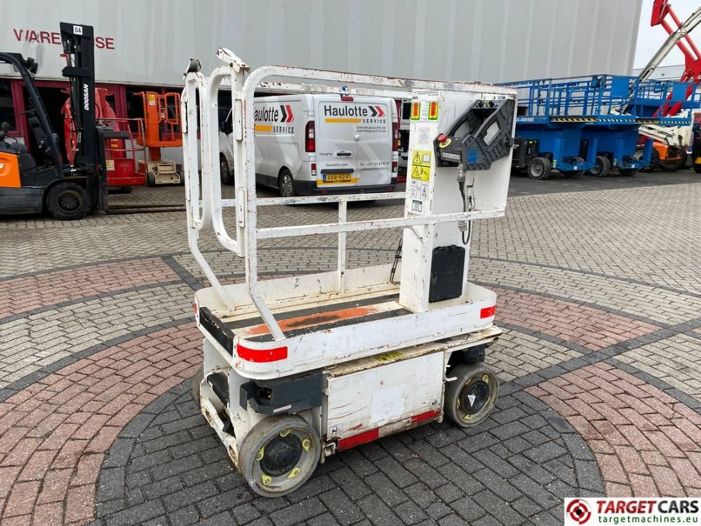 JLG 1230ES Electric Vertical Mast Work Lift 566cm - Vertical mast lift: picture 1 JLG 1230ES Electric Vertical Mast Work Lift 566cm - Vertical mast lift: picture 1