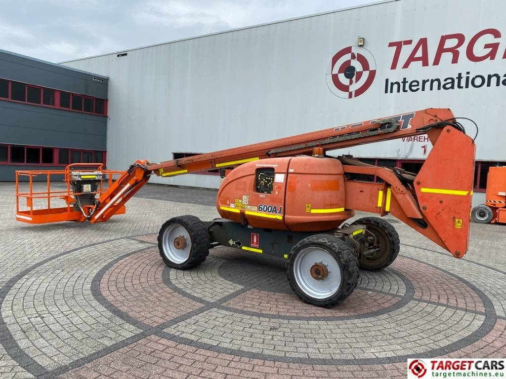 JLG 600AJ Articulated 4x4x4 Diesel Boom Lift 2047cm - Articulated boom: picture 5 JLG 600AJ Articulated 4x4x4 Diesel Boom Lift 2047cm - Articulated boom: picture 5
