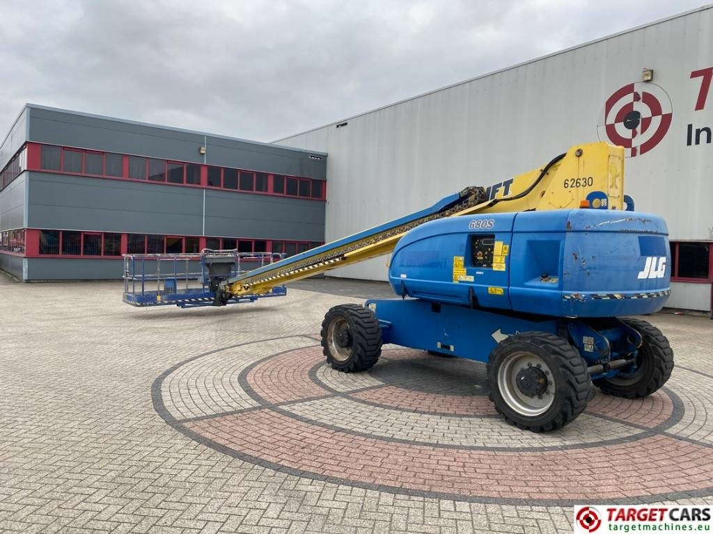 JLG 680S Telescopic 4x4 Diesel Boom Work Lift 2273cm - Telescopic boom: picture 4 JLG 680S Telescopic 4x4 Diesel Boom Work Lift 2273cm - Telescopic boom: picture 4