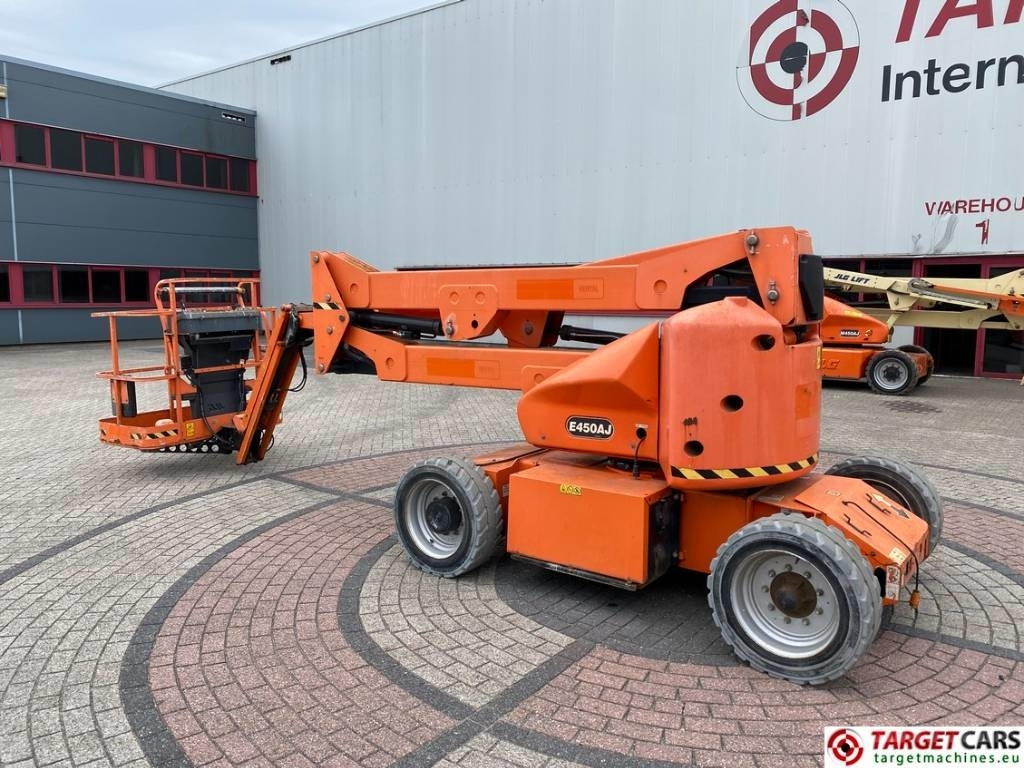 JLG E450AJ Electric Articulated Boom Work Lift 1572cm - Articulated boom: picture 4 JLG E450AJ Electric Articulated Boom Work Lift 1572cm - Articulated boom: picture 4