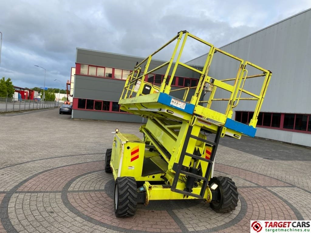 Leasing of MEC 2684RT Diesel 4x4 Scissor Lift Speed-Level 992cm  MEC 2684RT Diesel 4x4 Scissor Lift Speed-Level 992cm: picture 32
