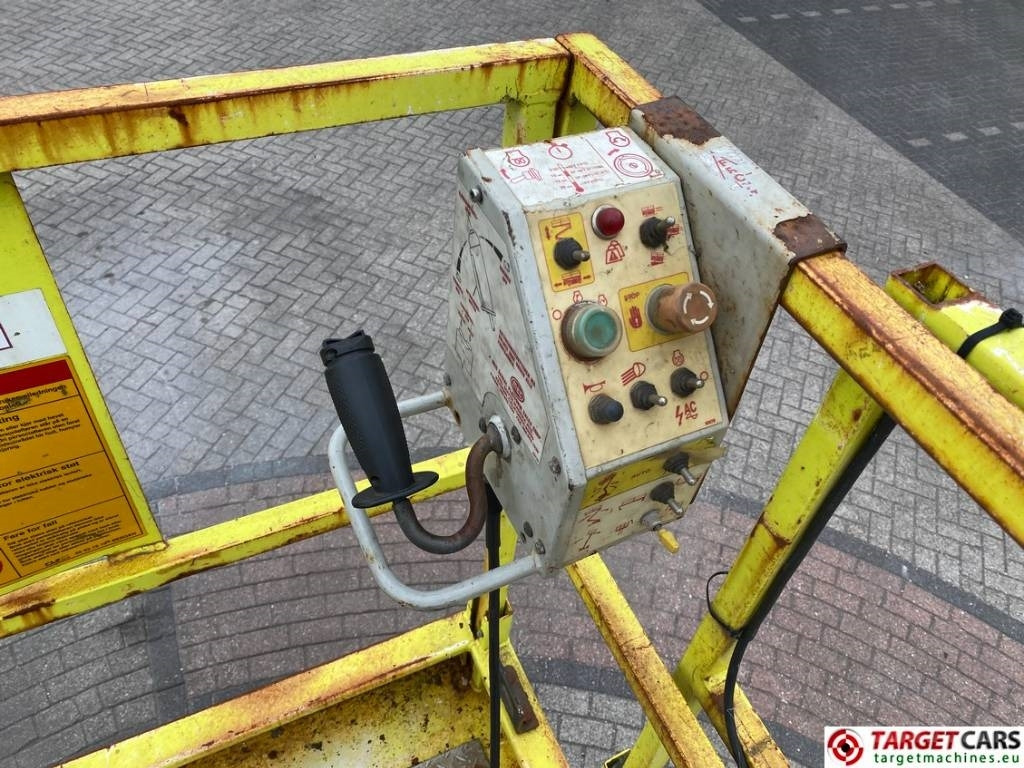Leasing of MEC 2684RT Diesel 4x4 Scissor Lift Speed-Level 992cm  MEC 2684RT Diesel 4x4 Scissor Lift Speed-Level 992cm: picture 8