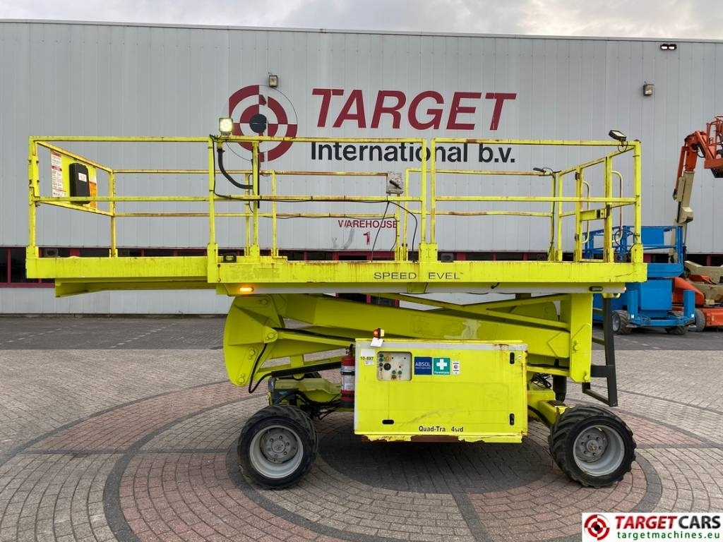 Leasing of MEC 2684RT Diesel 4x4 Scissor Lift Speed-Level 992cm  MEC 2684RT Diesel 4x4 Scissor Lift Speed-Level 992cm: picture 29