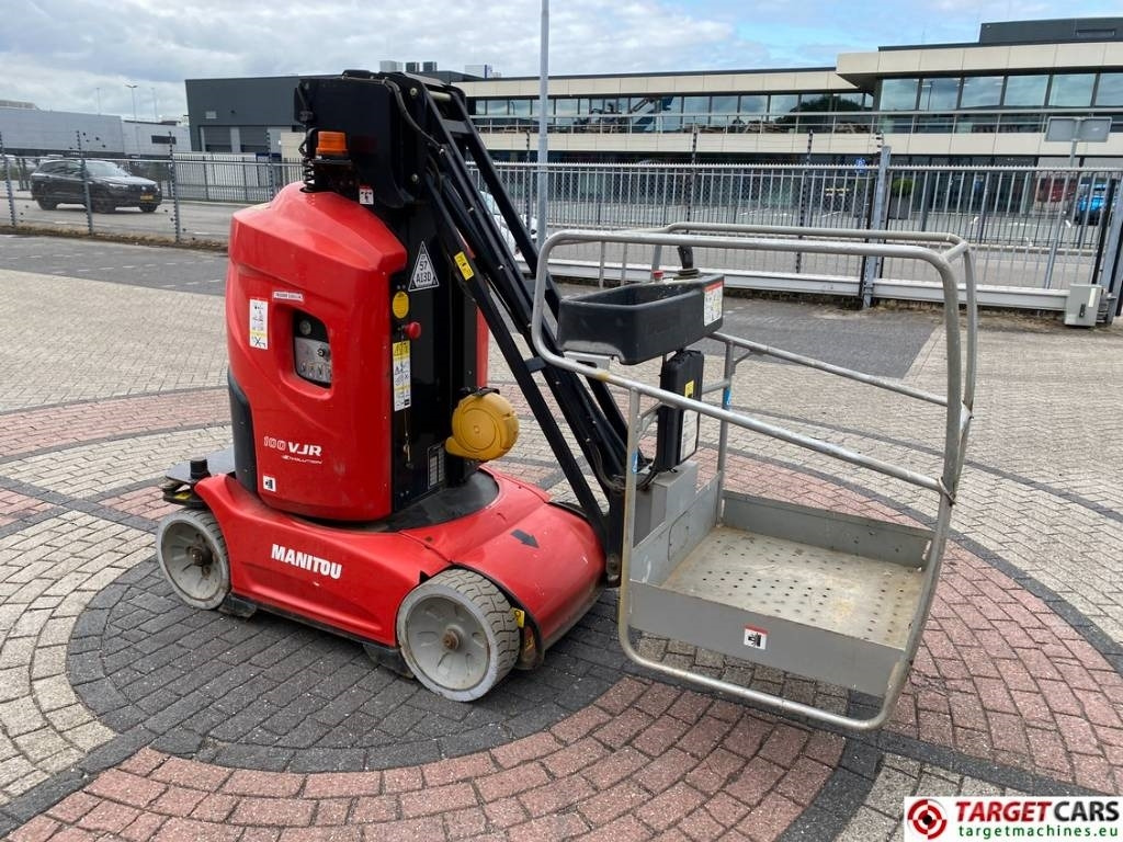 Manitou 100VJR Evolution Vertical Mast Work Lift 990cm - Vertical mast lift: picture 3 Manitou 100VJR Evolution Vertical Mast Work Lift 990cm - Vertical mast lift: picture 3