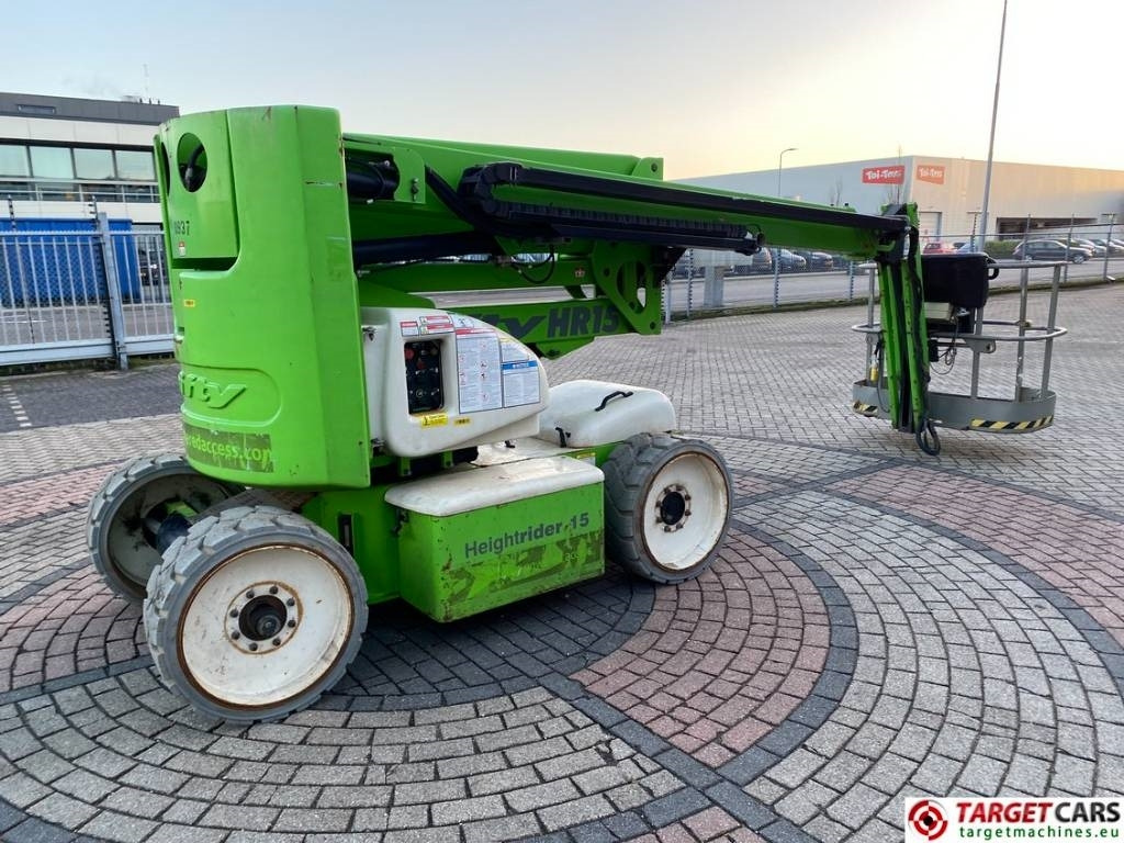Niftylift HR15NDE Articulated BiFuel Boom Work Lift 1550cm - Articulated boom: picture 3 Niftylift HR15NDE Articulated BiFuel Boom Work Lift 1550cm - Articulated boom: picture 3